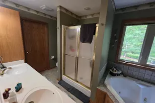 149 Pine View Dr, Madison, WI 53704 - Photo 13