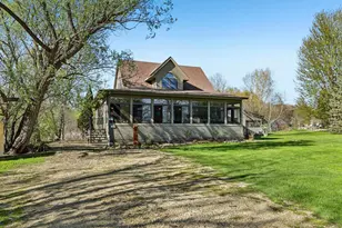 W9304 Ripley Rd, Cambridge, WI 53523 - Photo 3