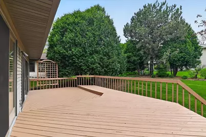 2 Plover Circle, Madison, WI 53717 - Photo 7