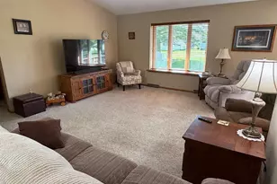 2103 Clover Ln, Janesville, WI 53545 - Photo 3