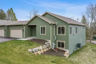 1430 Martiny Ct, Baraboo, WI 53913 - Photo 3