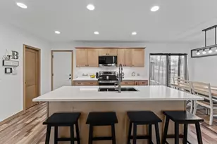 1430 Martiny Ct, Baraboo, WI 53913 - Photo 23