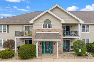 203 Kearney Way, Waunakee, WI 53597 - Photo 3