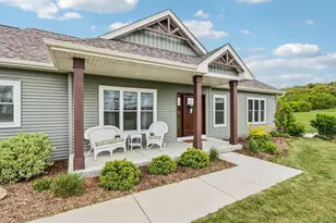 N8069 Springer Rd, Lake Mills, WI 53551 - Photo 5