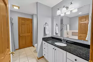 888 Chalfont Dr, Sun Prairie, WI 53590 - Photo 25