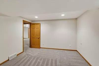 888 Chalfont Drive, Sun Prairie, WI 53590 - Photo 45
