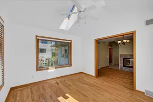 888 Chalfont Dr, Sun Prairie, WI 53590 - Photo 17