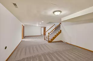 888 Chalfont Dr, Sun Prairie, WI 53590 - Photo 39