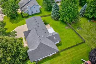 888 Chalfont Dr, Sun Prairie, WI 53590 - Photo 61