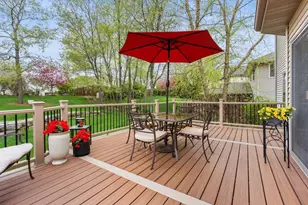 5639 Old Oak Dr, Fitchburg, WI 53711 - Photo 5