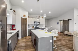 1354 Pine St, Sun Prairie, WI 53590 - Photo 19