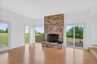 2161 County Road Jg, Blue Mounds, WI 53572 - Photo 9