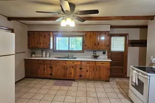 208 W Candise St, Jefferson, WI 53549 - Photo 13