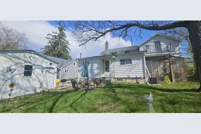 208 W Candise Street, Jefferson, WI 53549 - Photo 3