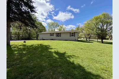 11530 W Brandherm Road, Beloit, WI 53511 - Photo 5