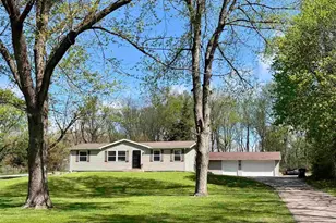 11530 W Brandherm Rd, Beloit, WI 53511 - Photo 3