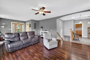 801 Nordic View, Mount Horeb, WI 53572 - Photo 5