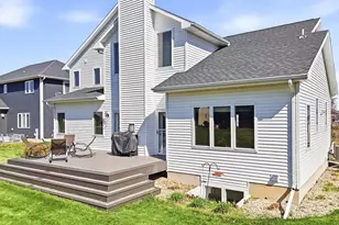 810 Sumac St, Oregon, WI 53575 - Photo 5