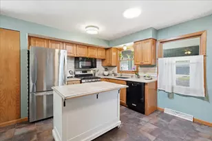 4802 Steinhauer Trail, Madison, WI 53716 - Photo 7