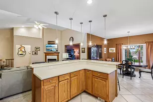 3133 Collingwood Dr, Sun Prairie, WI 53590 - Photo 7