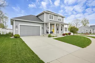 5934 Saturn Dr, Madison, WI 53718 - Photo 3