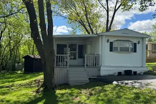424 Skyline Dr, Edgerton, WI 53534 - Photo 17
