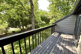 120 Glenview Ct, Janesville, WI 53548 - Photo 9