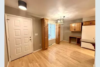 120 Glenview Court, Janesville, WI 53548 - Photo 11