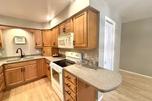 120 Glenview Ct, Janesville, WI 53548 - Photo 17