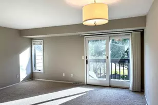 120 Glenview Ct, Janesville, WI 53548 - Photo 5