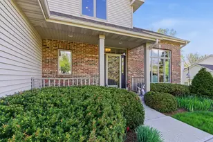 1242 McMahon Dr, Sun Prairie, WI 53590 - Photo 7