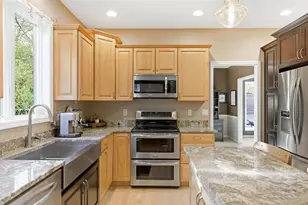 1242 McMahon Dr, Sun Prairie, WI 53590 - Photo 15