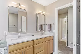 1242 McMahon Dr, Sun Prairie, WI 53590 - Photo 39