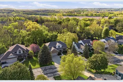 1242 McMahon Drive, Sun Prairie, WI 53590 - Photo 3
