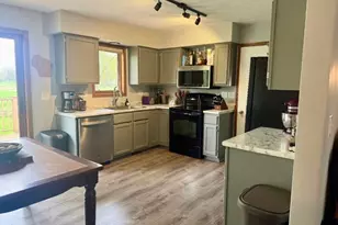 452 Williams St, Columbus, WI 53925 - Photo 17