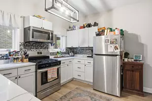 2027 E Washington Ave, Madison, WI 53704 - Photo 5