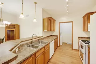 672 Clardell Dr, Sun Prairie, WI 53590 - Photo 3