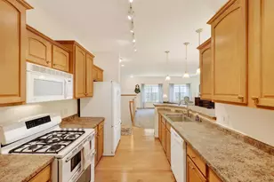 672 Clardell Dr, Sun Prairie, WI 53590 - Photo 13