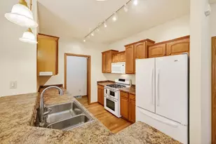 672 Clardell Dr, Sun Prairie, WI 53590 - Photo 11