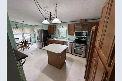 611 Opal Circle, Lannon, WI 53046 - Photo 3