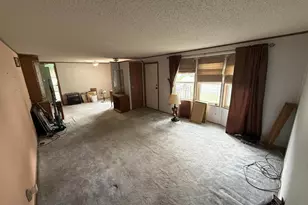 611 Opal Cir, Lannon, WI 53046 - Photo 7