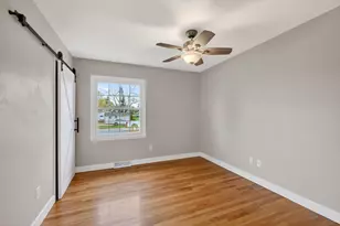 206 4th St, Belleville, WI 53508 - Photo 35