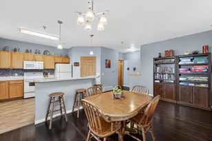 326 E Hill Pkwy, Madison, WI 53718 - Photo 9