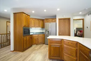 1801 Maplecrest Dr, Verona, WI 53593 - Photo 21