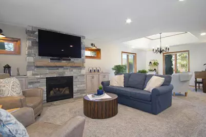 1801 Maplecrest Drive, Verona, WI 53593 - Photo 9
