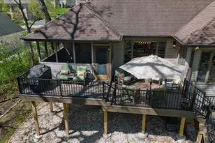 1801 Maplecrest Dr, Verona, WI 53593 - Photo 15