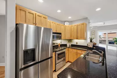 360 W Washington Avenue #415, Madison, WI 53703 - Photo 15