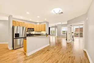 360 W Washington Ave, Madison, WI 53703 - Photo 13