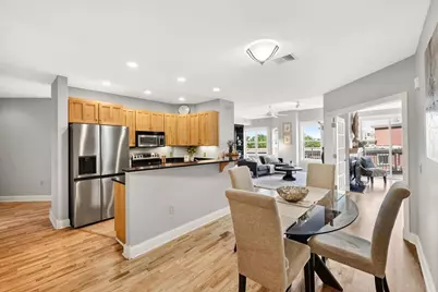 360 W Washington Avenue #415, Madison, WI 53703 - Photo 13