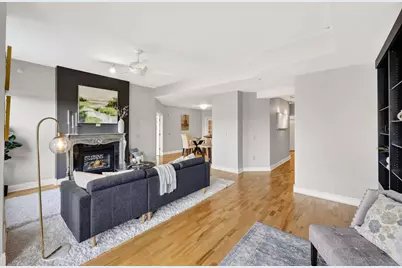 360 W Washington Avenue #415, Madison, WI 53703 - Photo 7